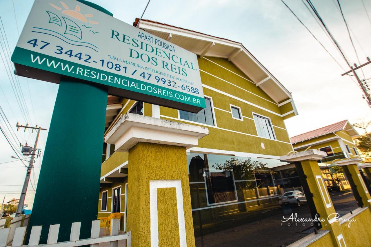 Apartpousada Residencial Dos Reis Sao Francisco do Sul Exterior foto